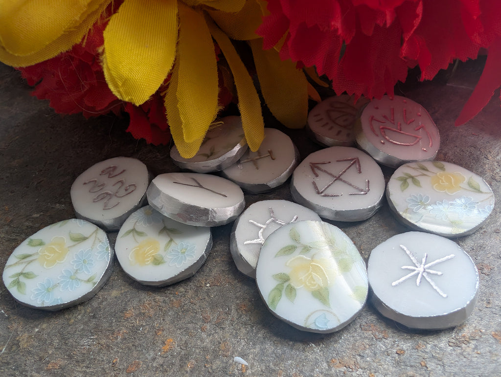 Summer blooms - witches runes
