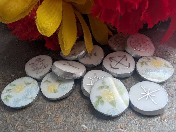 Summer blooms - witches runes