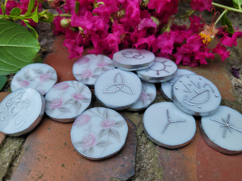 Royal Garden - witches runes