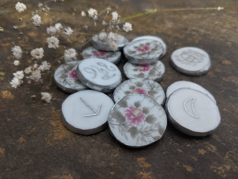 Majesty - witches runes