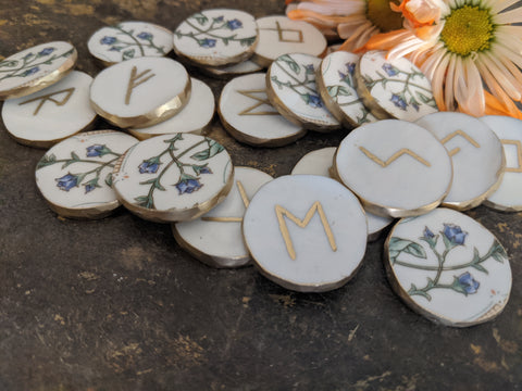 Oasis - elder futhark runes